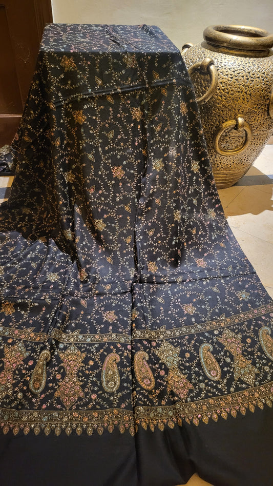 Hand Embroidered : shawl