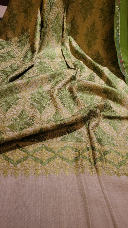 Combo deal : Embroidered shawl suit