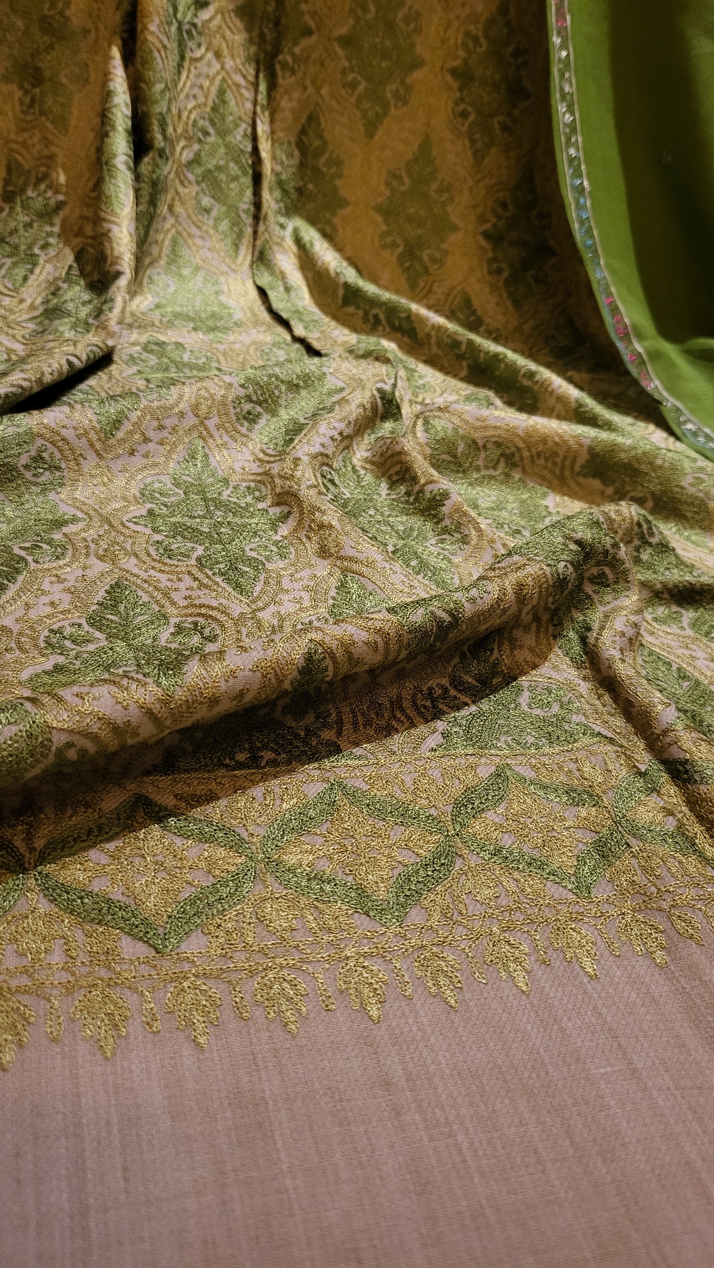 Combo deal : Embroidered shawl suit