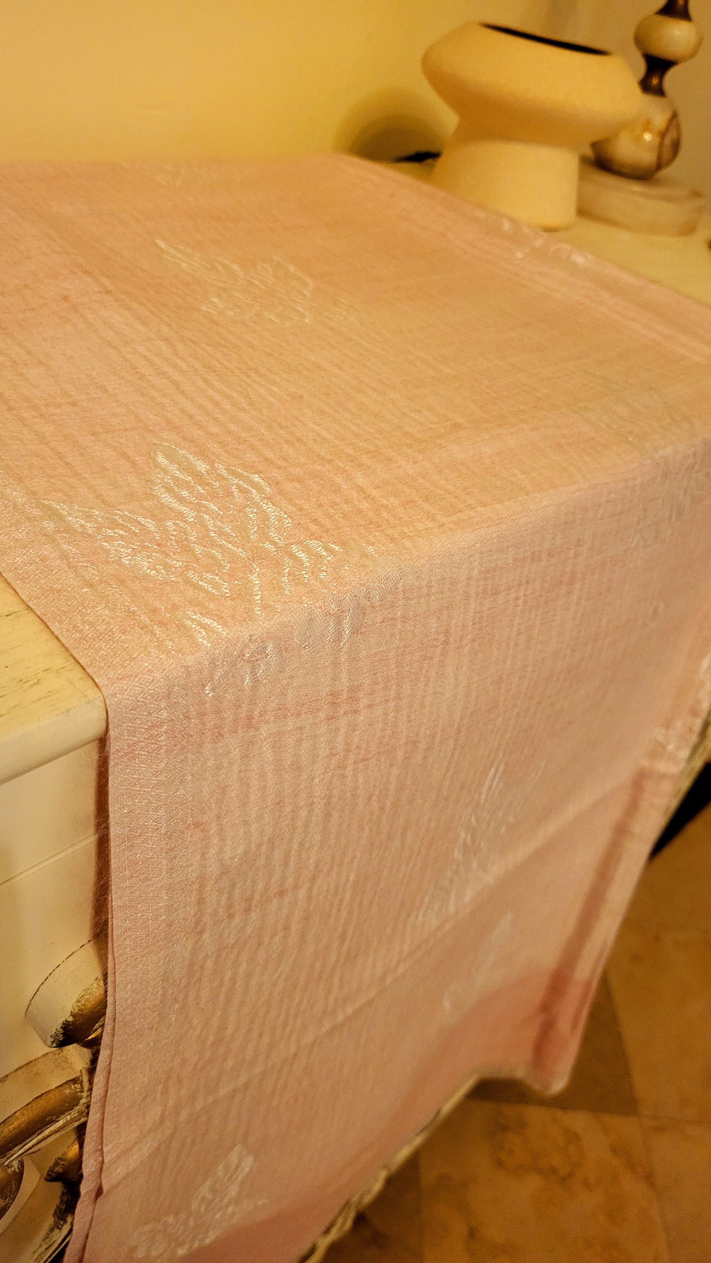 Baby Pink : Mini shawl kaani