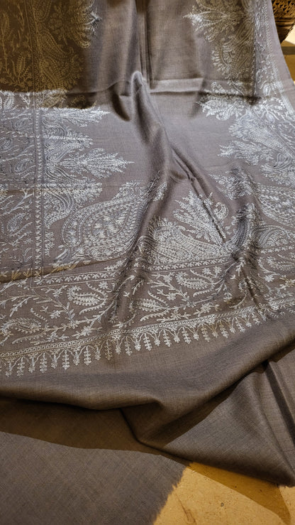 Toosh Mini shawl : Resham Embroidered
