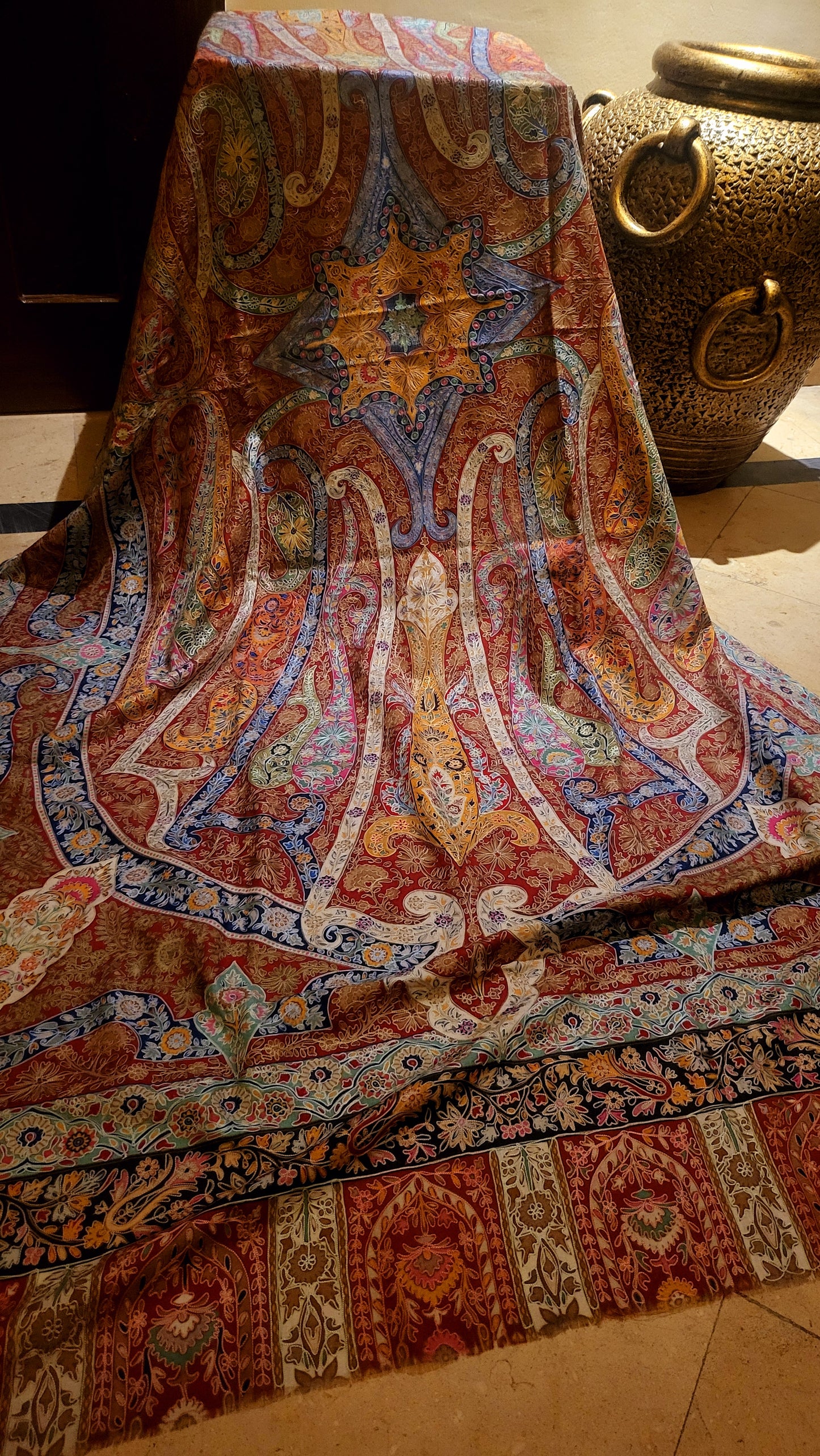 Shahjahani Reelkaar : shawl