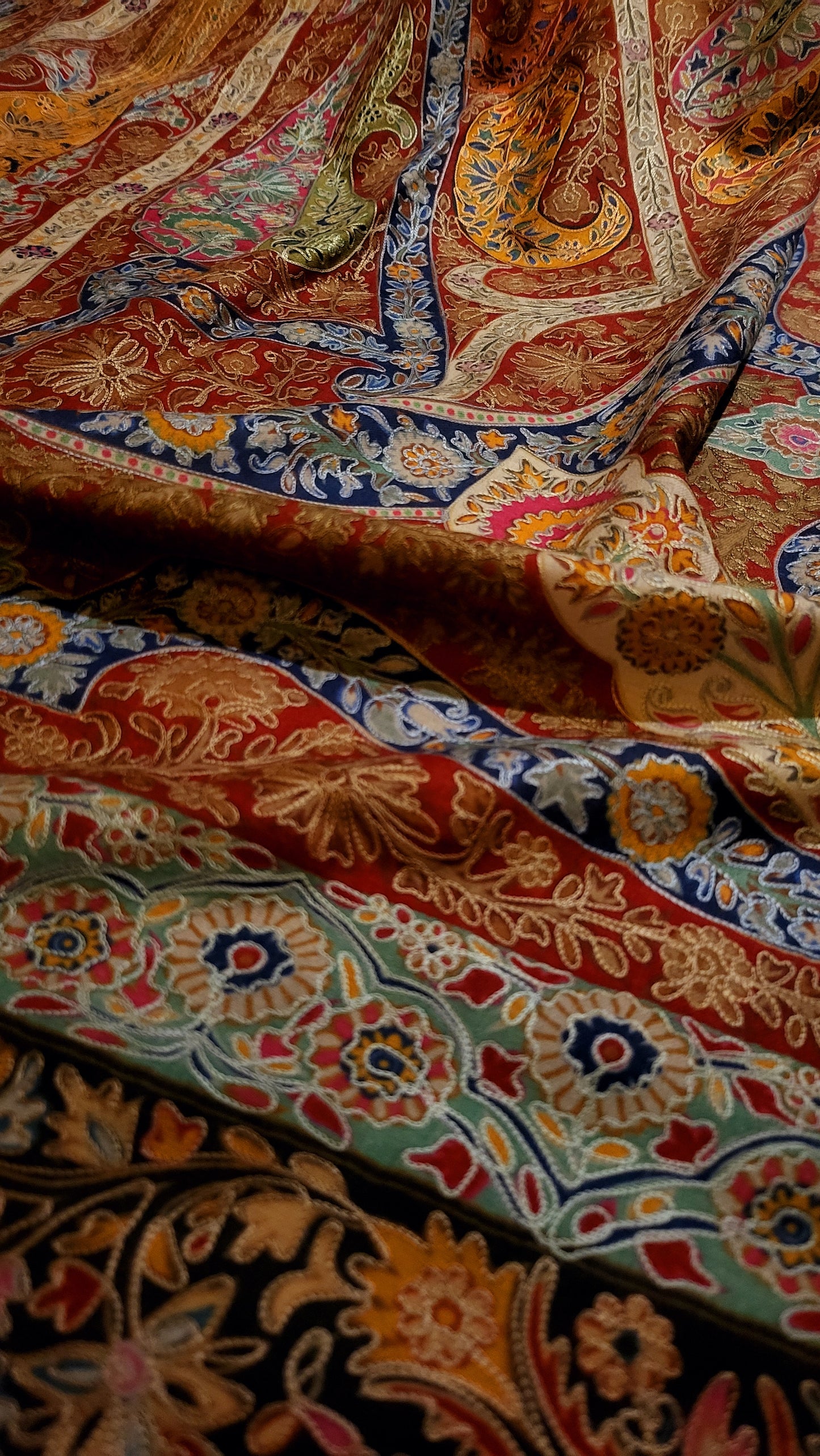 Shahjahani Reelkaar : shawl