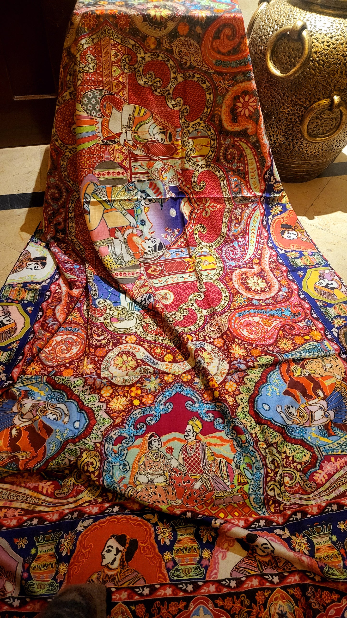 Mahraja reelkaar : Tilla embroidered