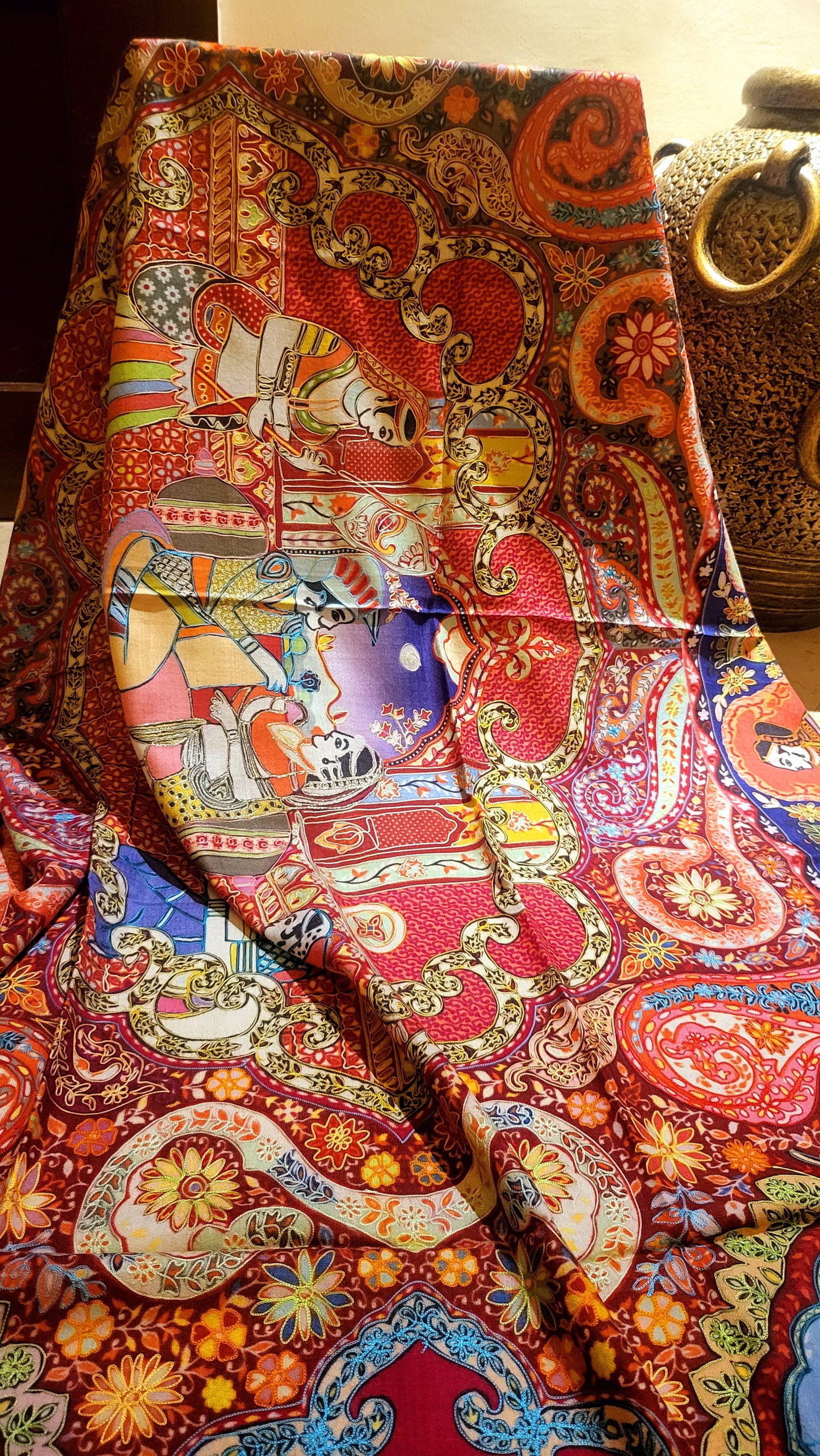 Mahraja reelkaar : Tilla embroidered