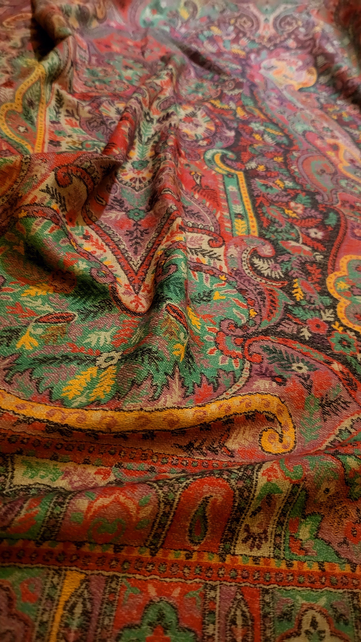 Persian kanni : shawl