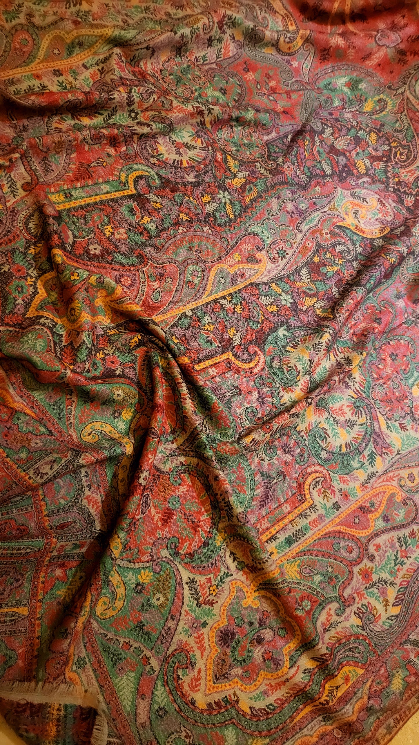 Persian kanni : shawl