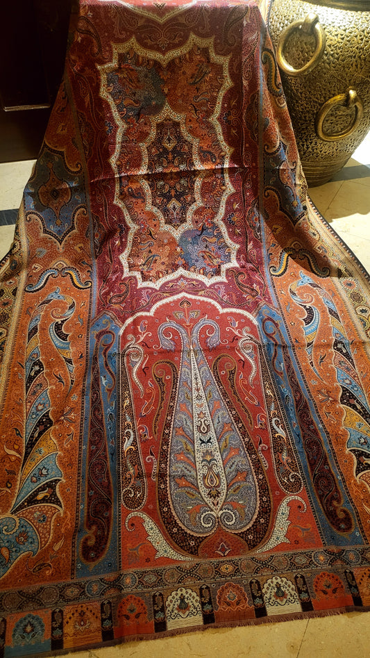 Black beauty : Kanni shawl