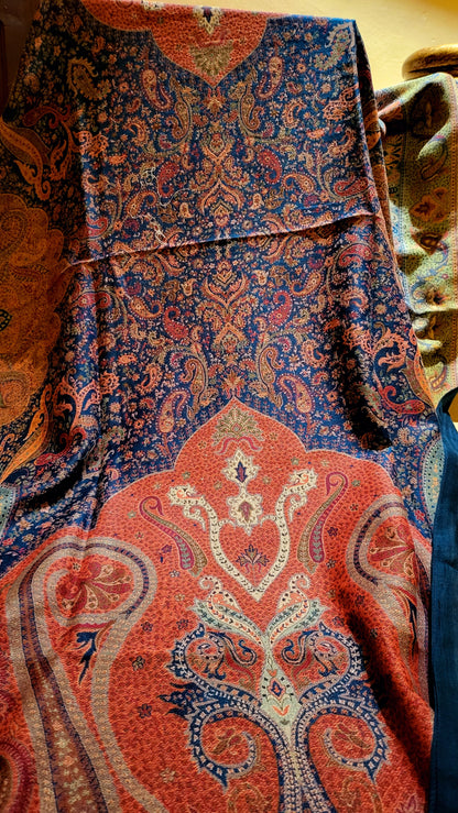 Blue affair : kanni shawl