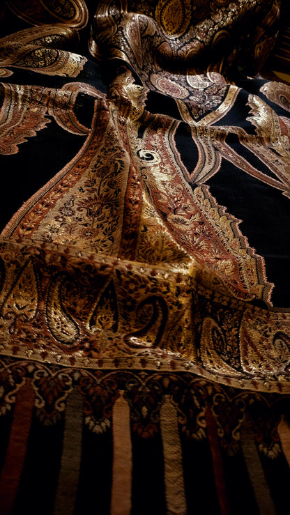 Black and gold : Kanni Reversible