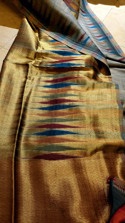 Ikkat kanni : Reversible shawl