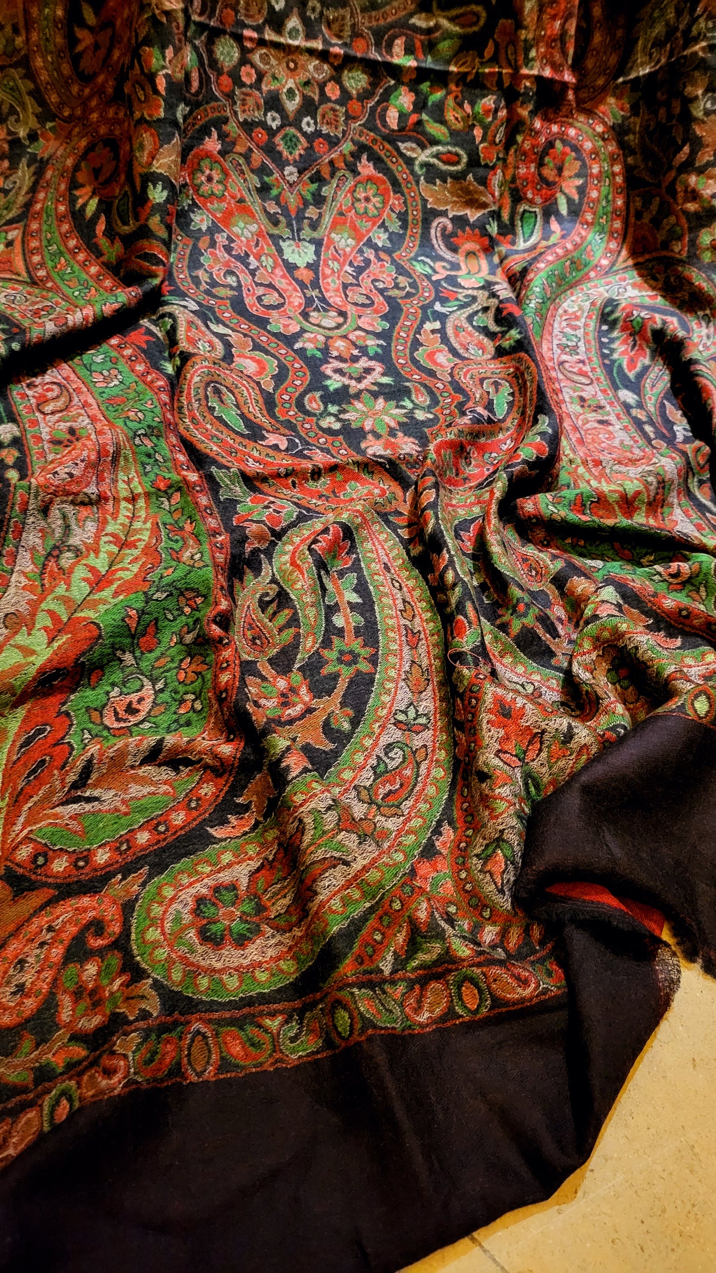 Persian Kanni : Reversible shawl