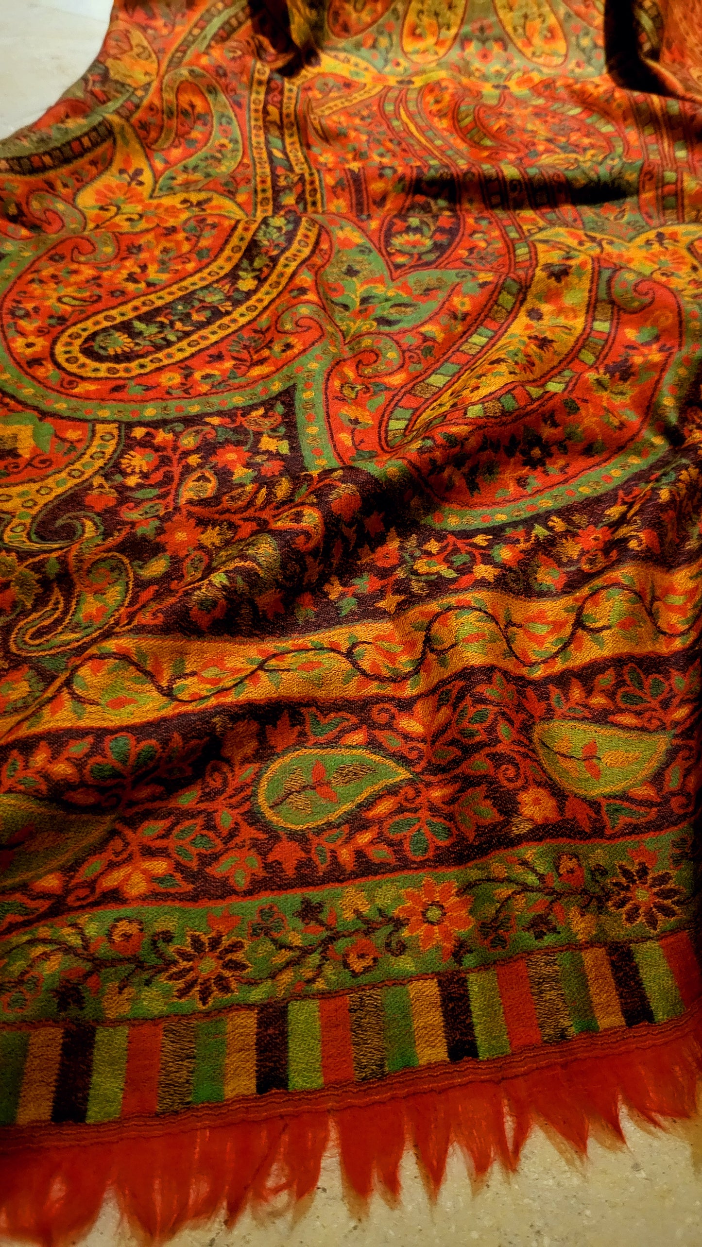 Persian kanni : reversible shawl