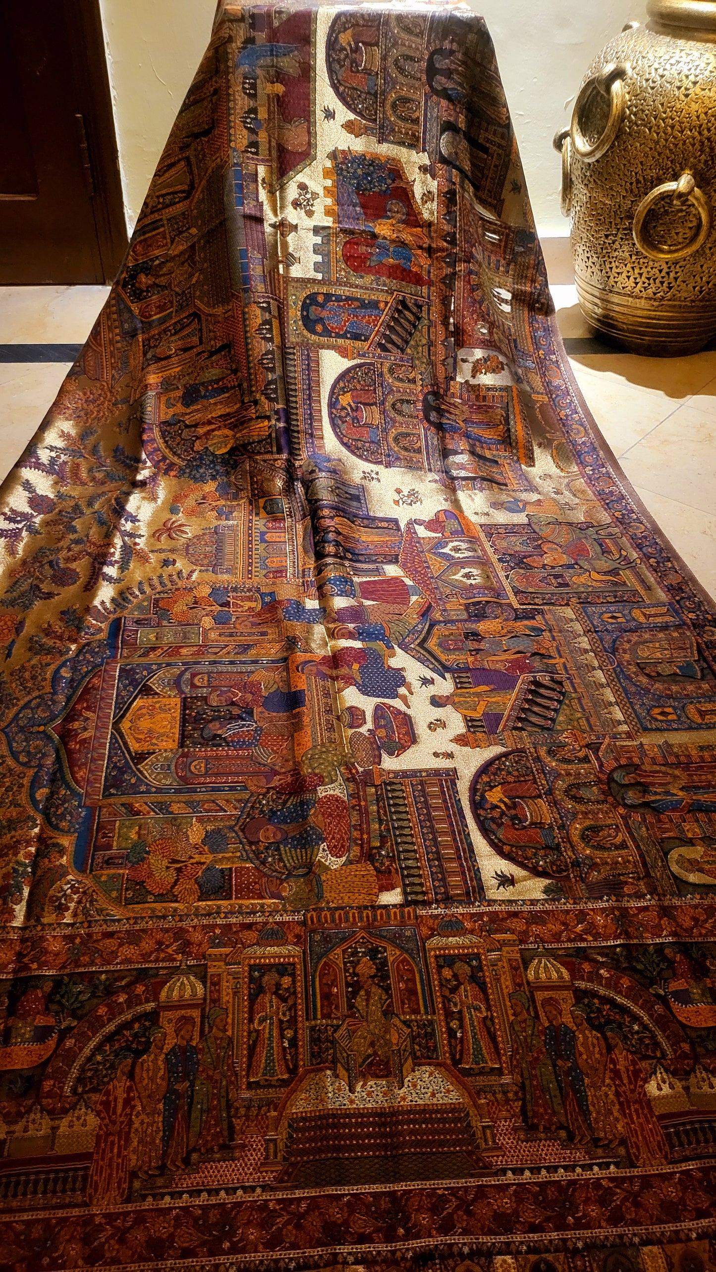 Darbari kanni : silky moonlight pashmina