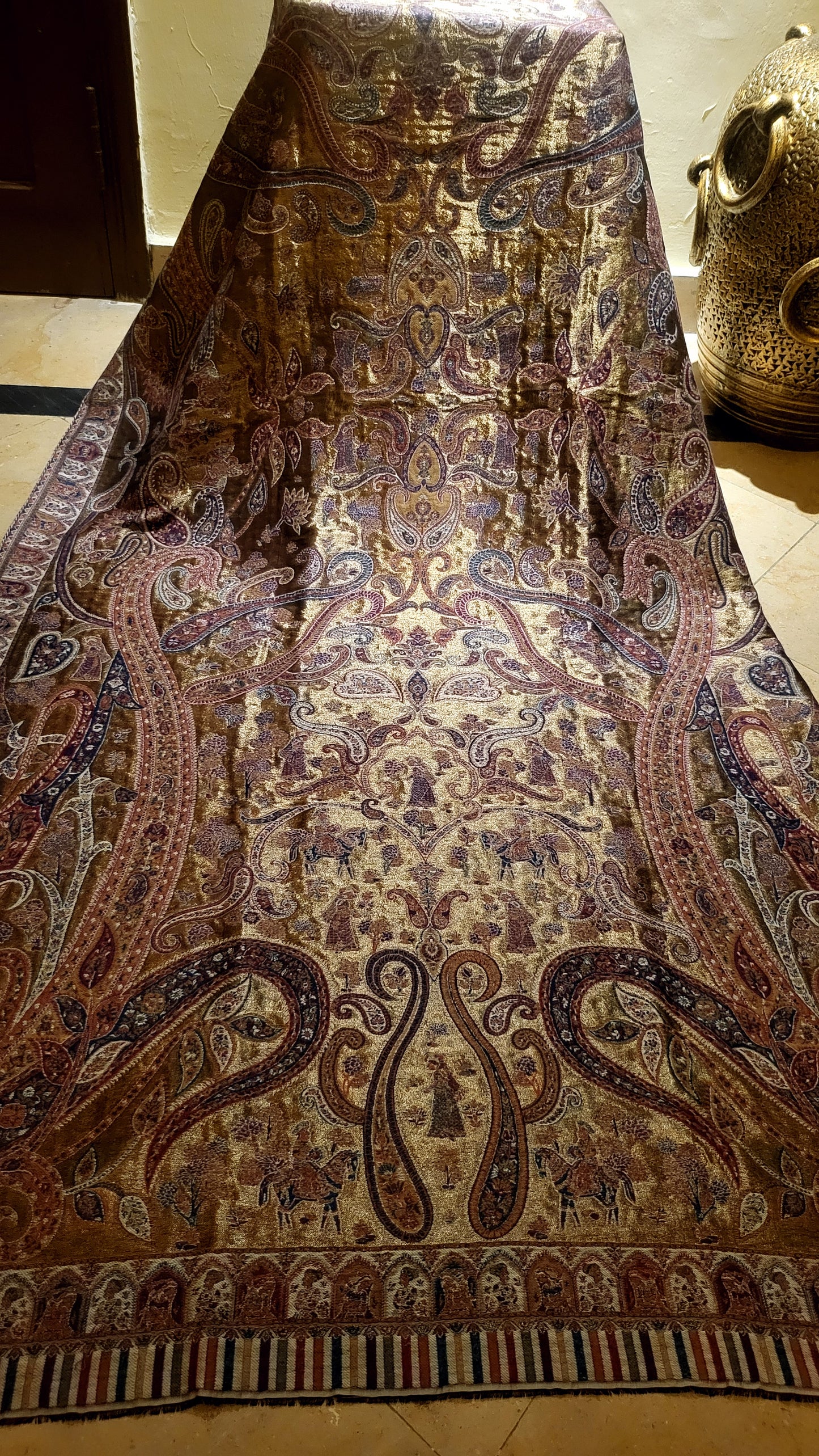 Jodha akbar : Reversible moonlight kanni