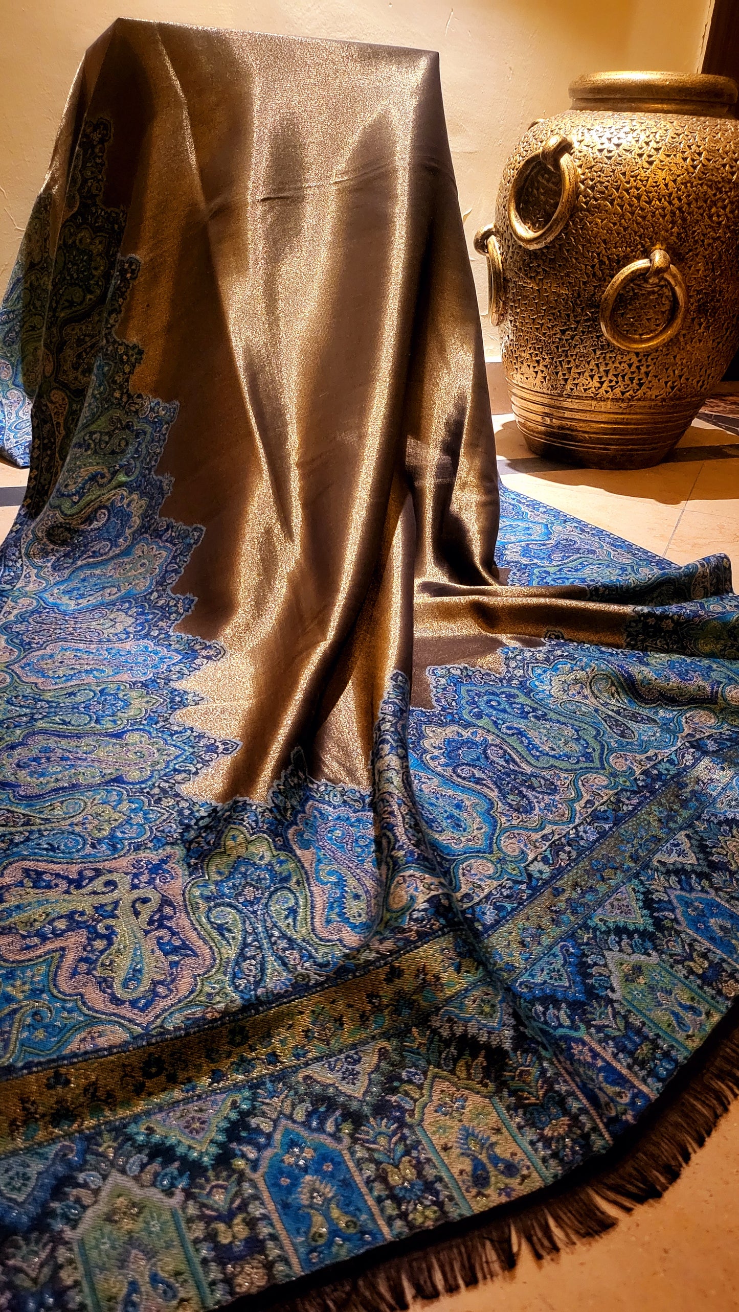 Reversible Moonlight : kanni shawl