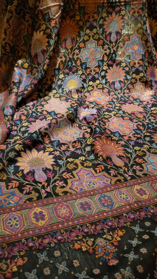 Persian kanni : shawl