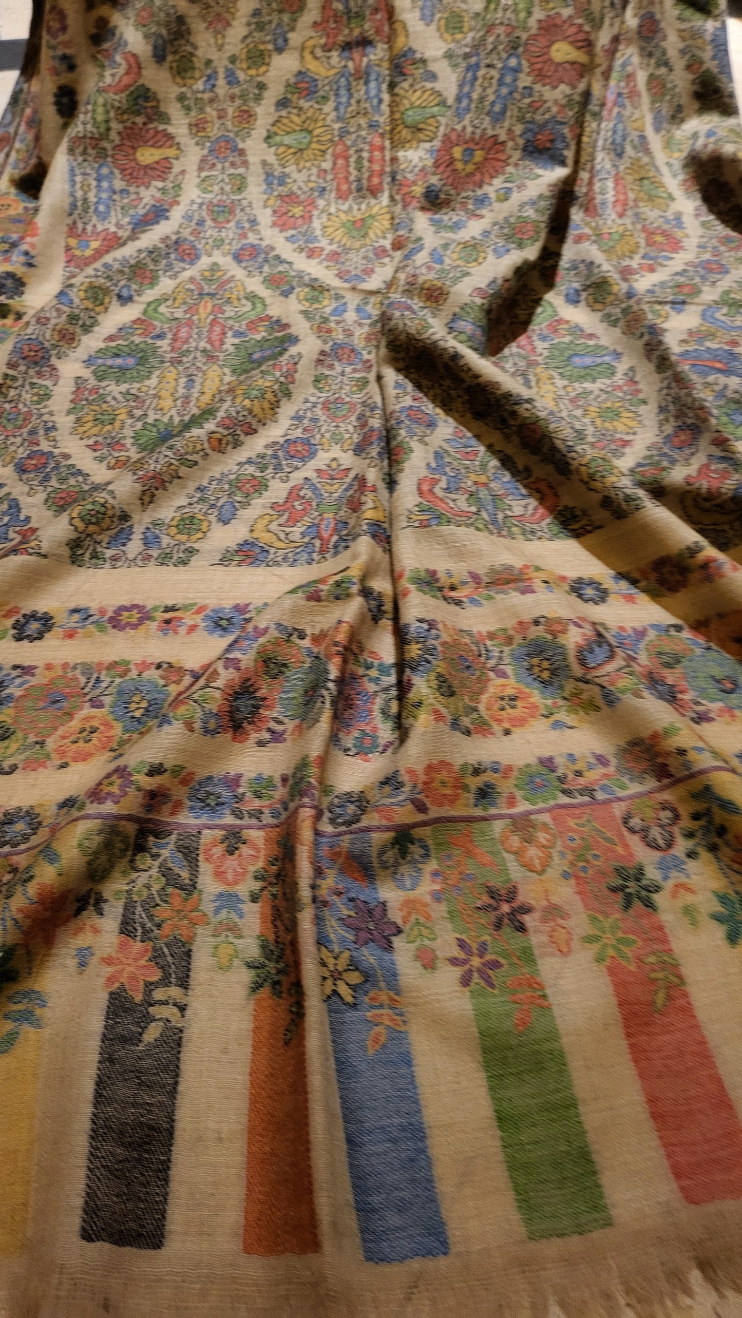 Persian kanni : shawl
