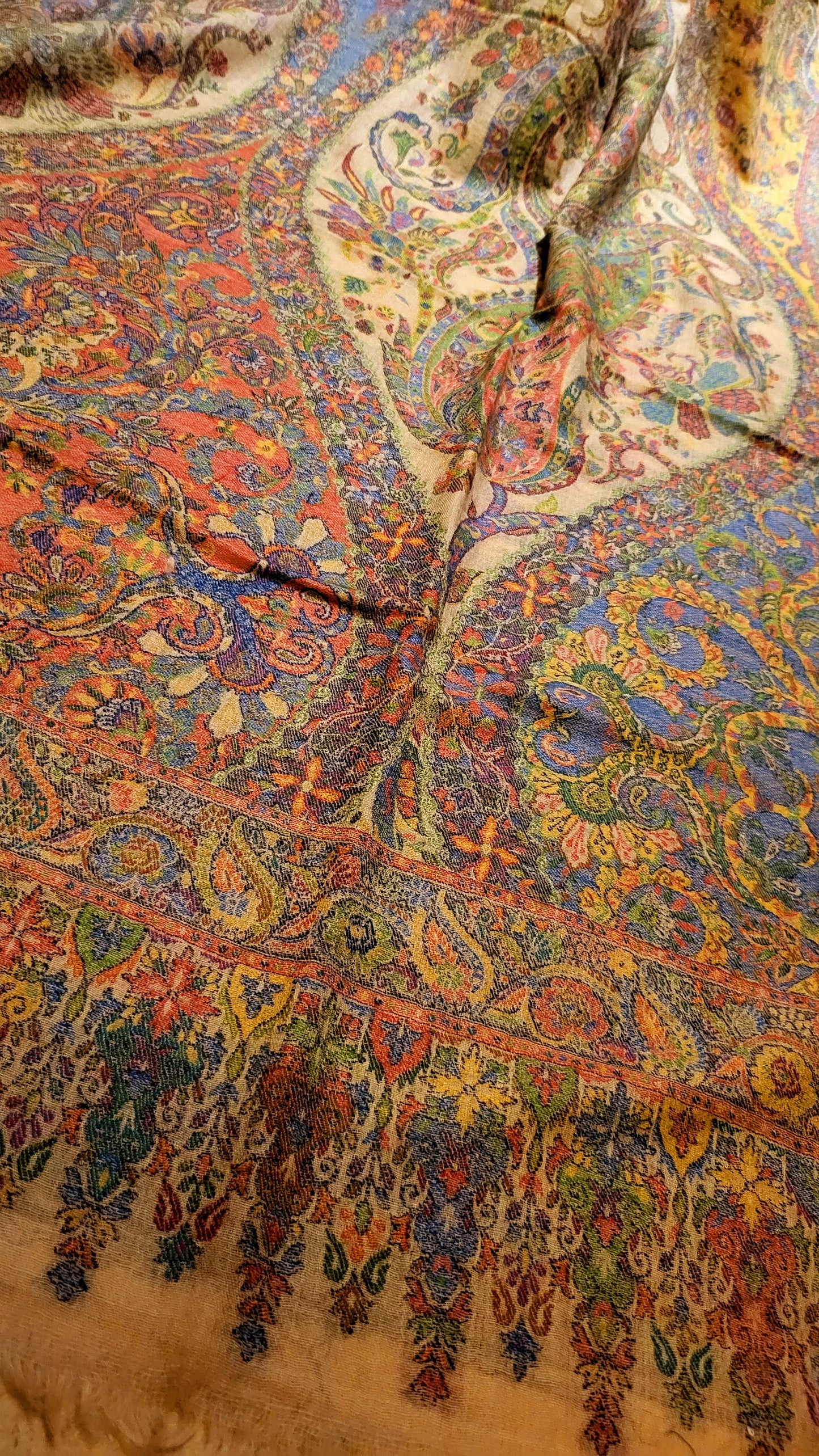 Persian kanni : shawl