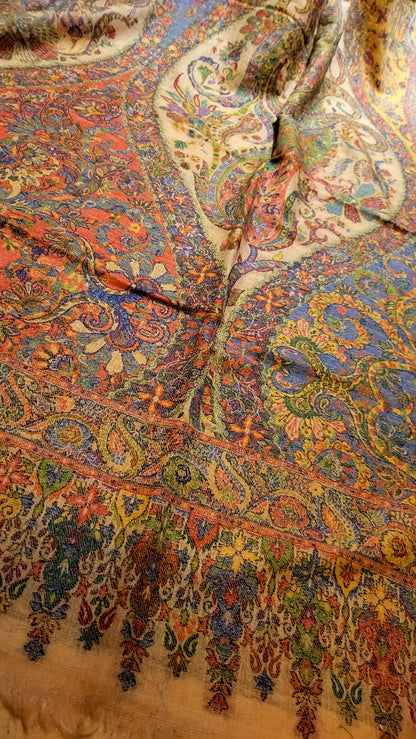 Persian kanni : shawl