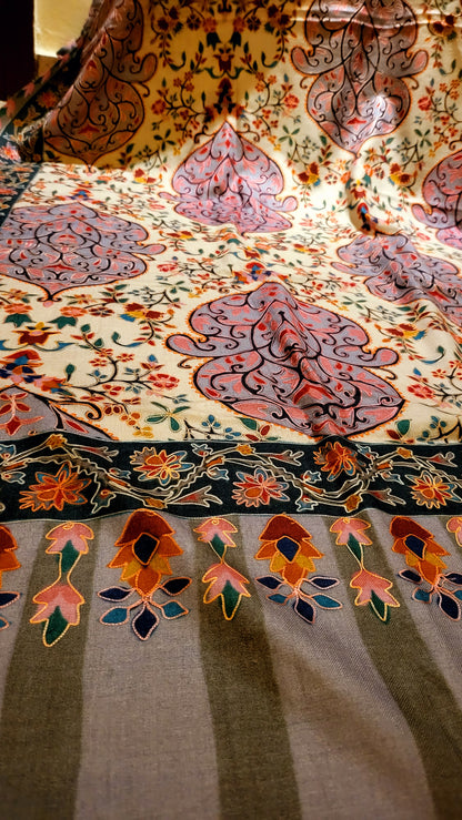 Reelkaar pashmina : shawl