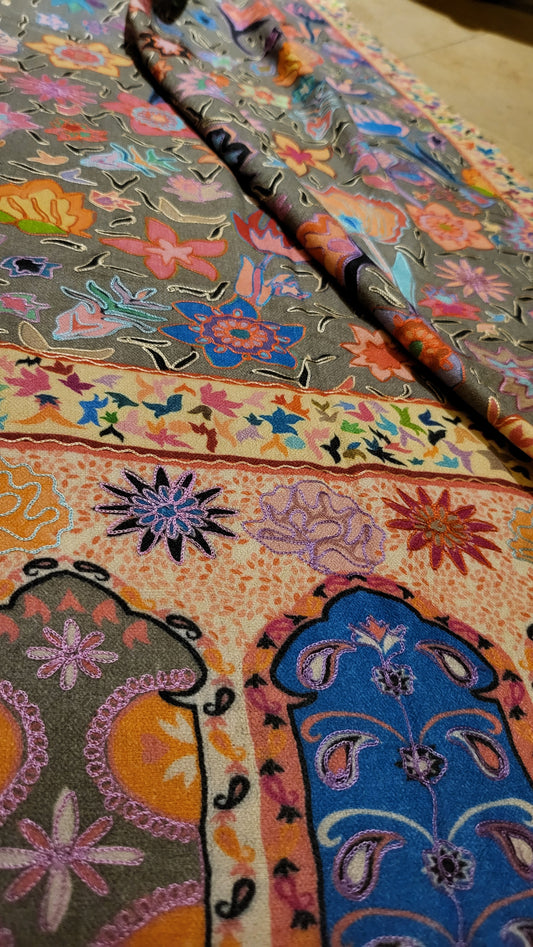 Reelkar embroidered pashmina