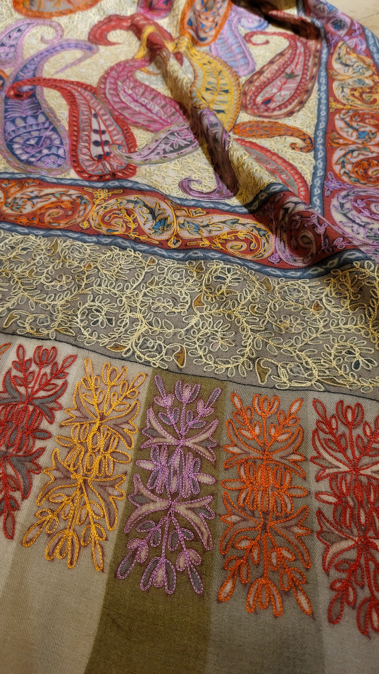 Reelkaar pashmina : shawl