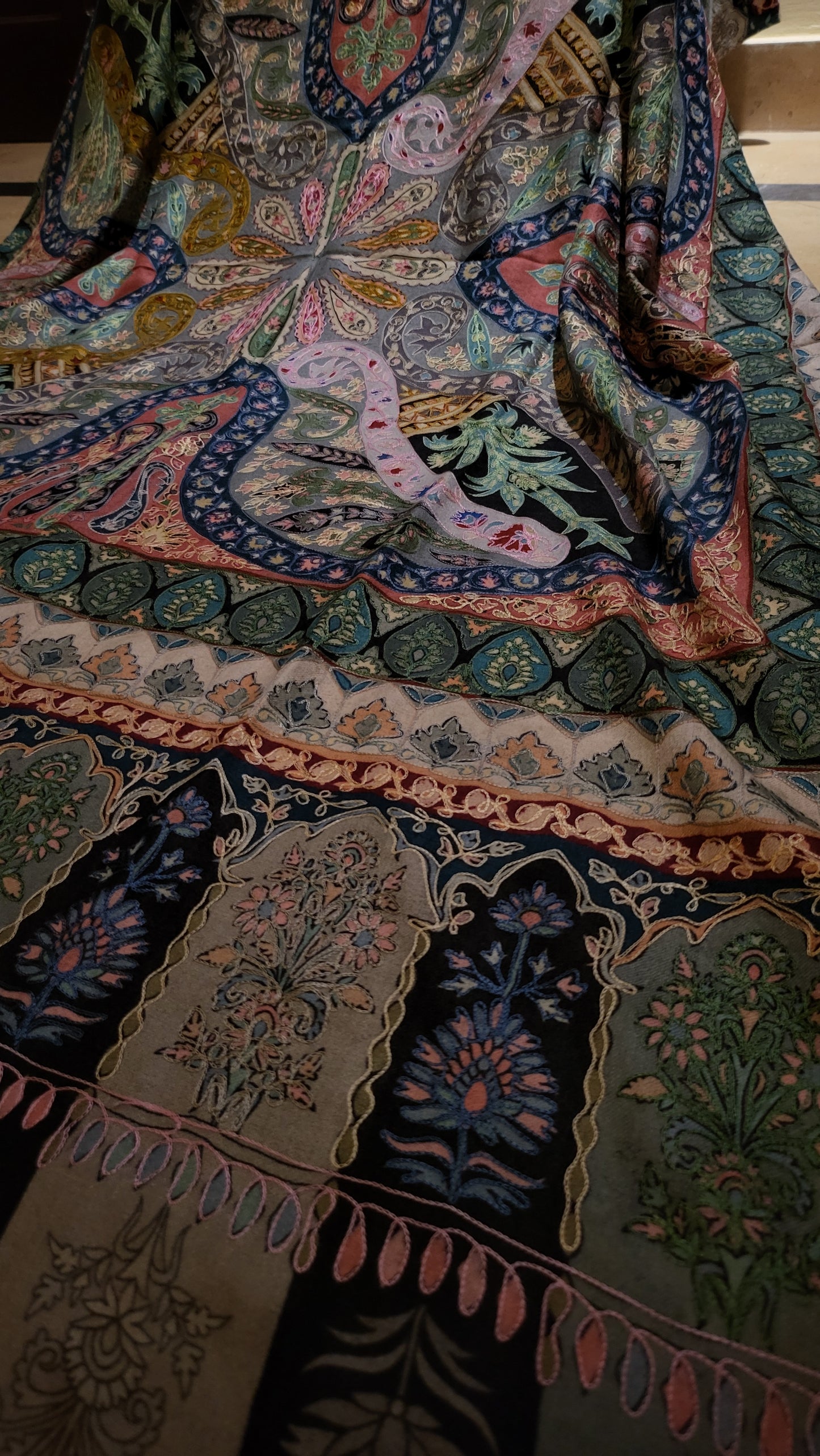 Reelkaar pashmina : shawl