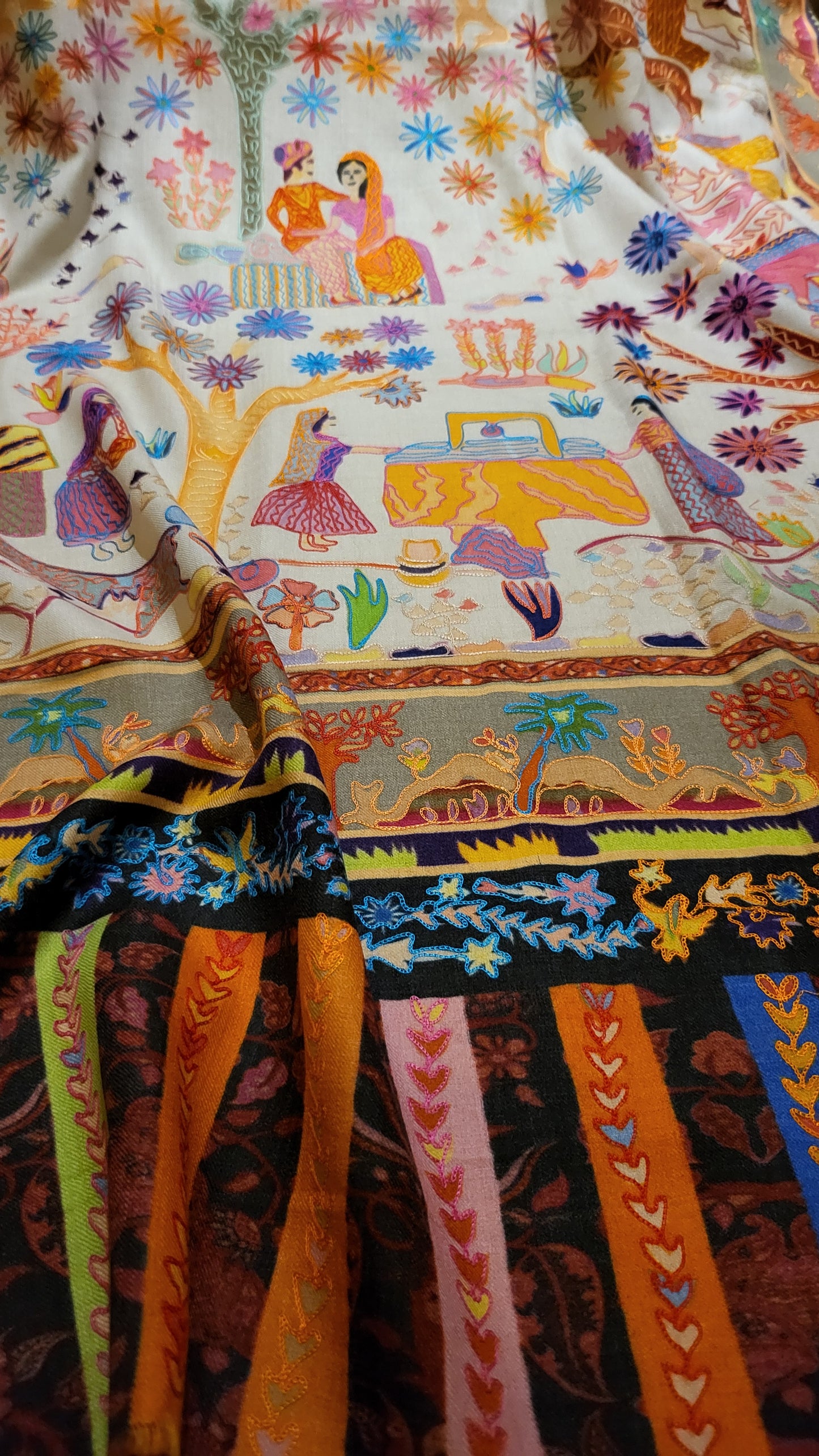 Mughal darbar : Reelkaar shawl