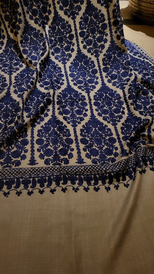 Embroidered shawl: pashmina