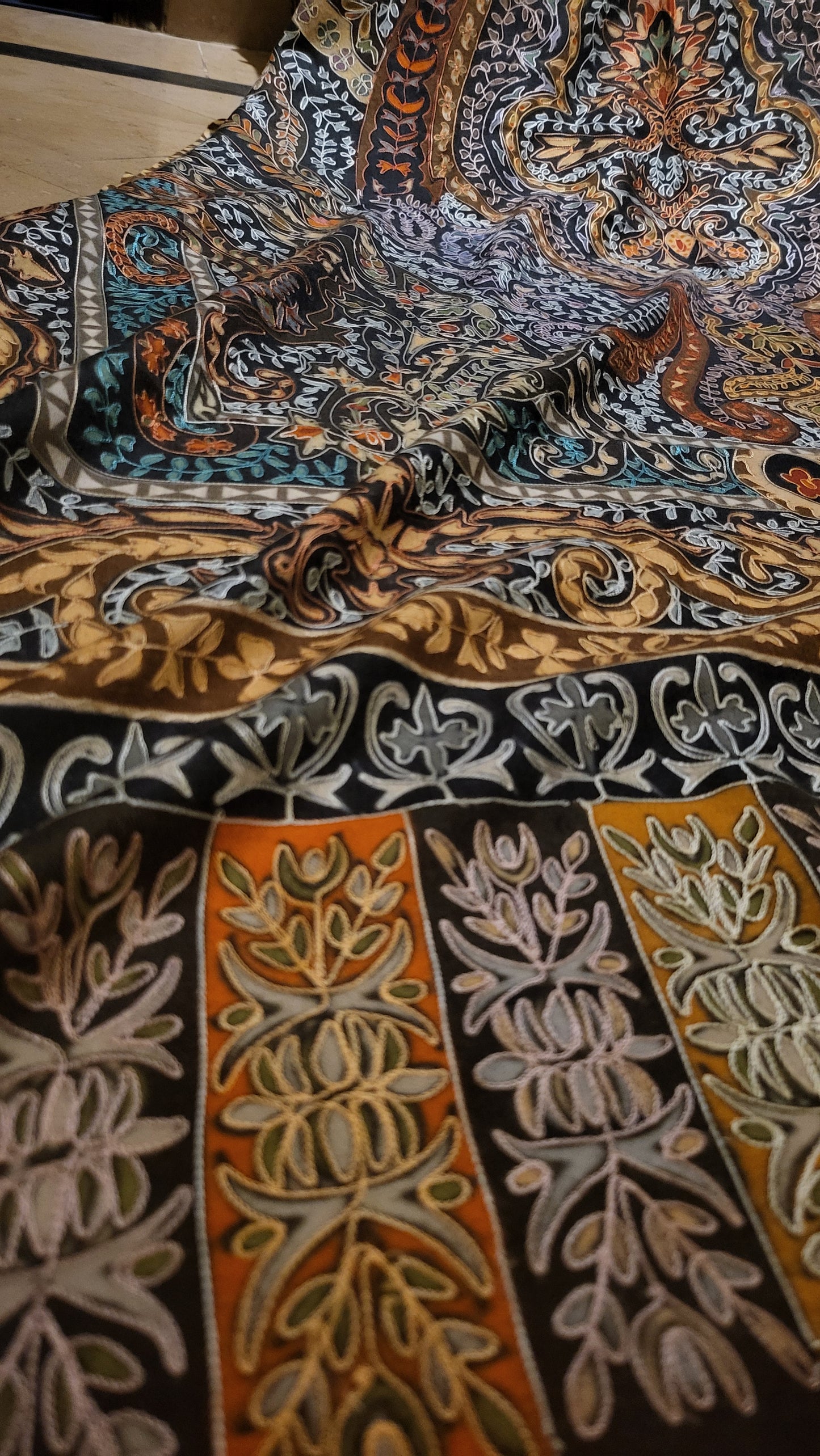 Reelkaar shawl : pashmina