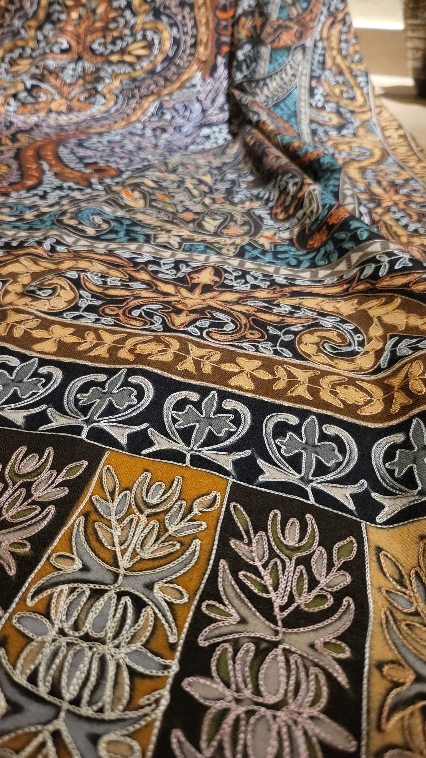 Reelkaar shawl : pashmina