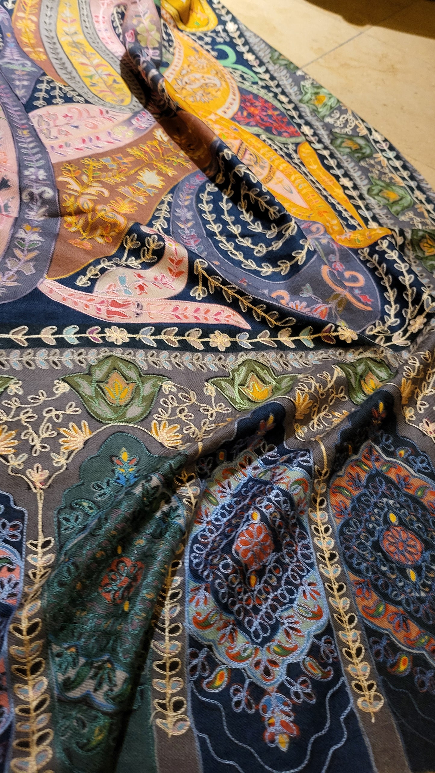 Reelkaar shawl : pashmina