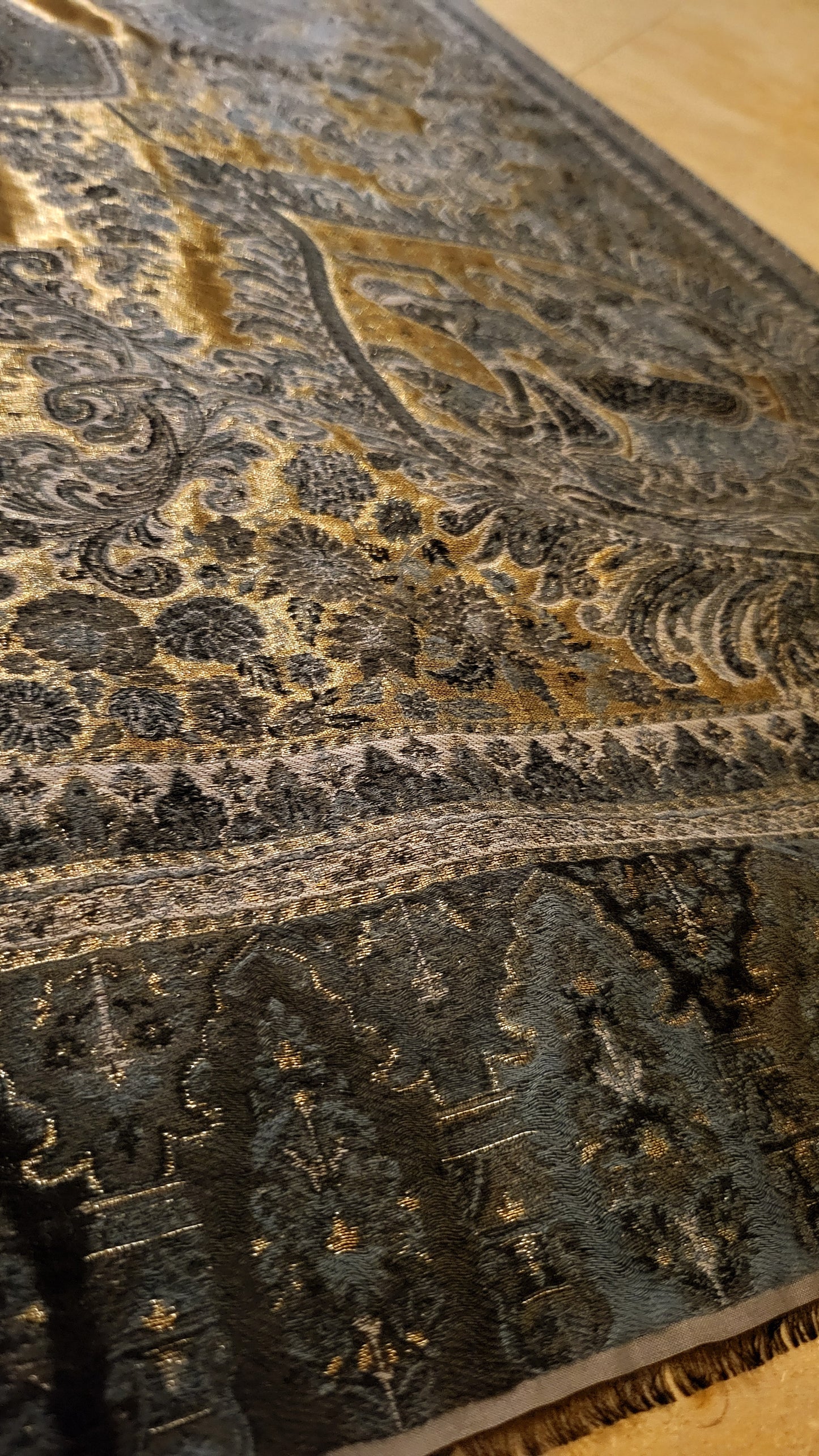 Gold and grey : Jodha akbar shawl