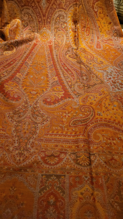 Laila's persian kanni : Reversible shawl