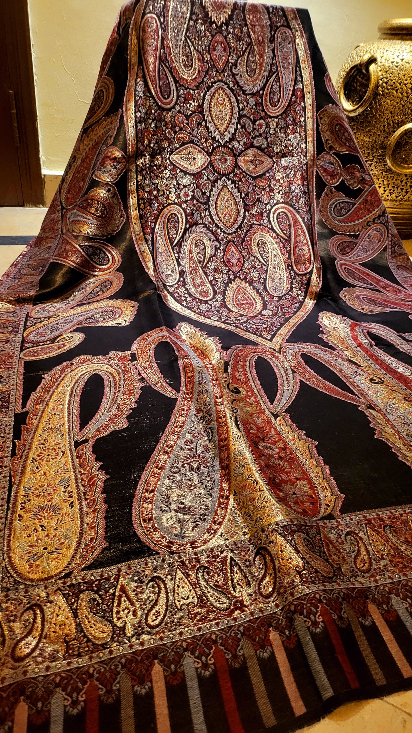 Jodha akbar : Reversible kanni