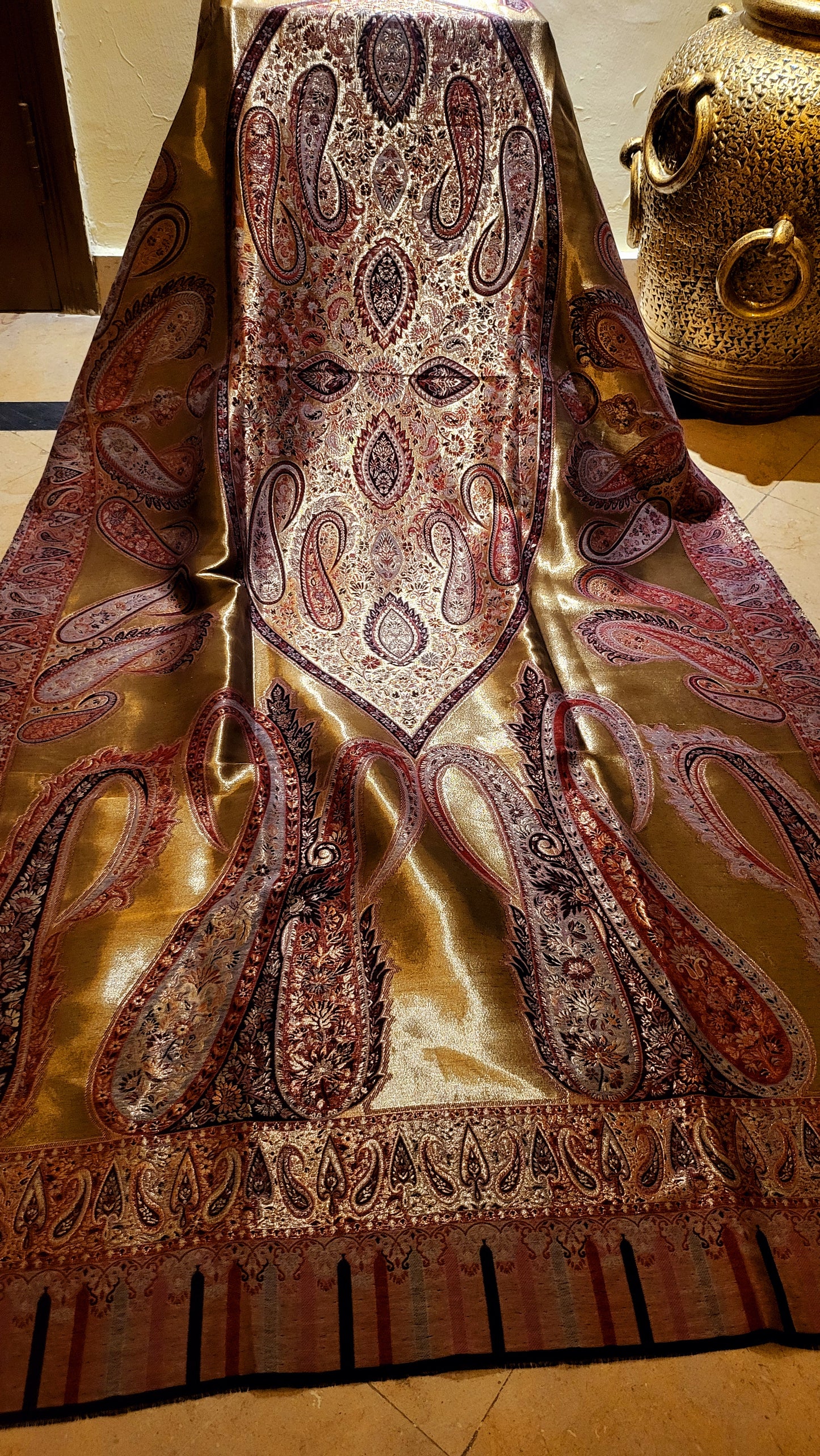 Jodha akbar : Reversible kanni