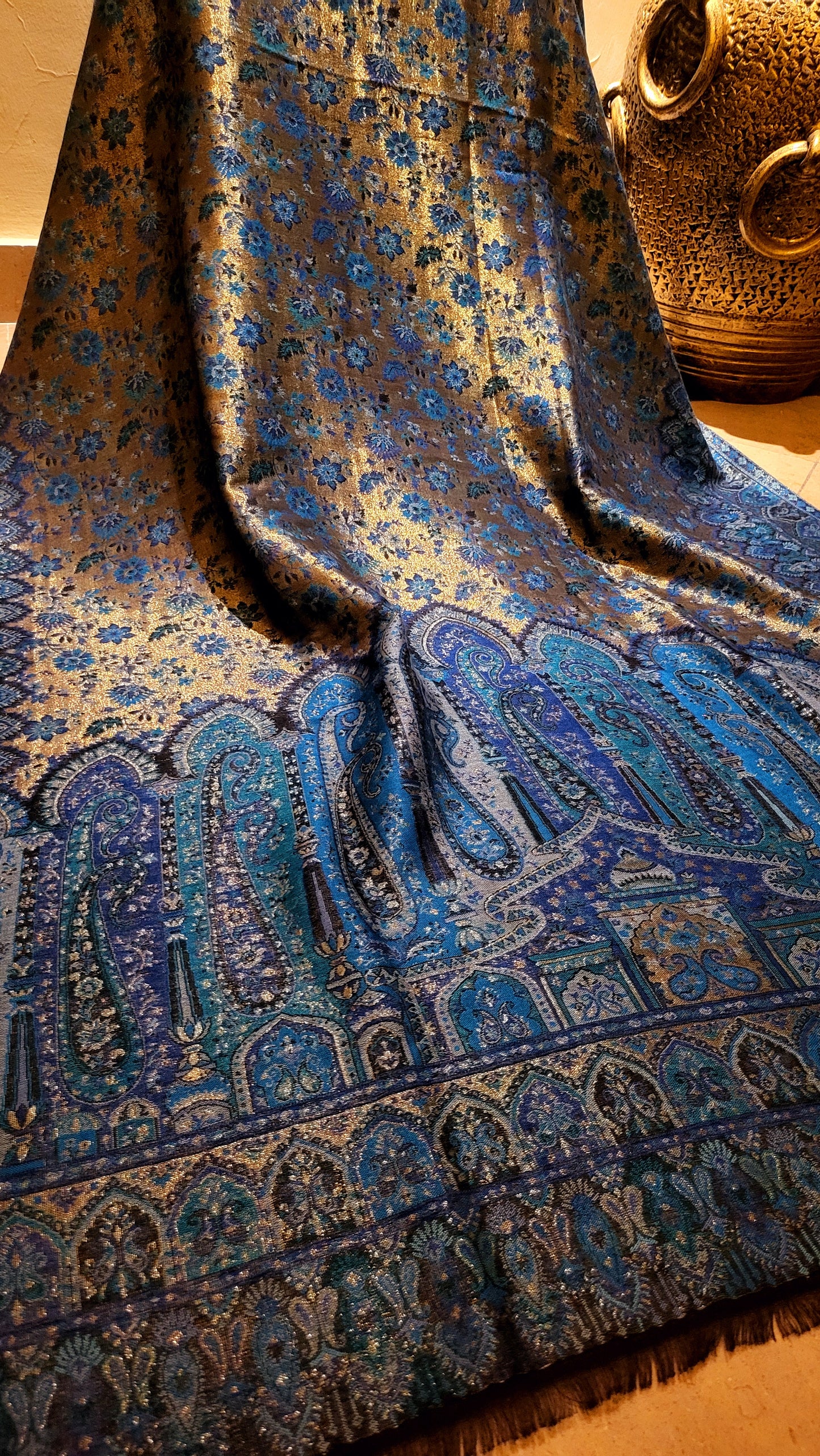 Ocean blue : Gandhara kanni shawl