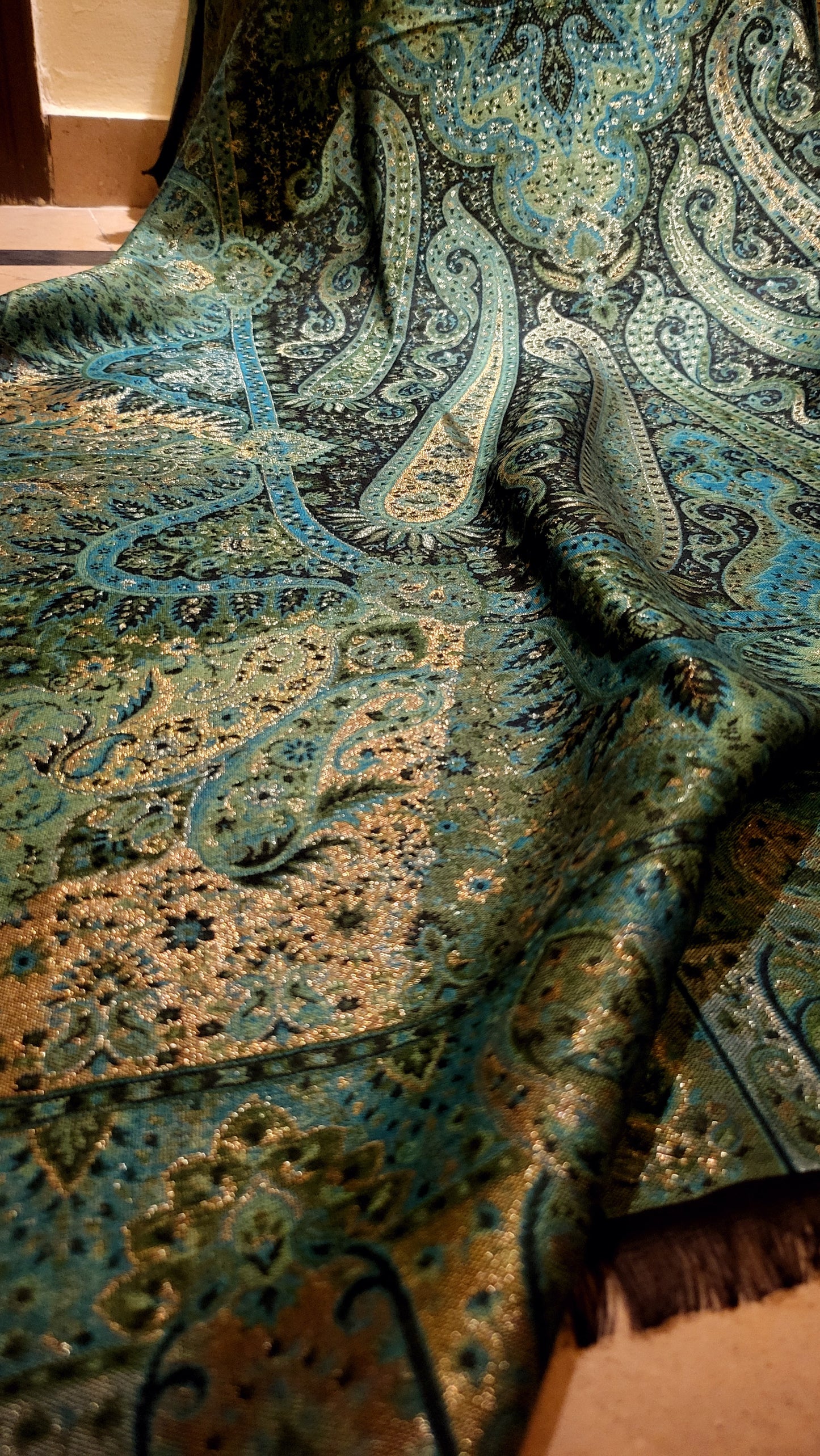 Emerald : Gandhara kanni shawl