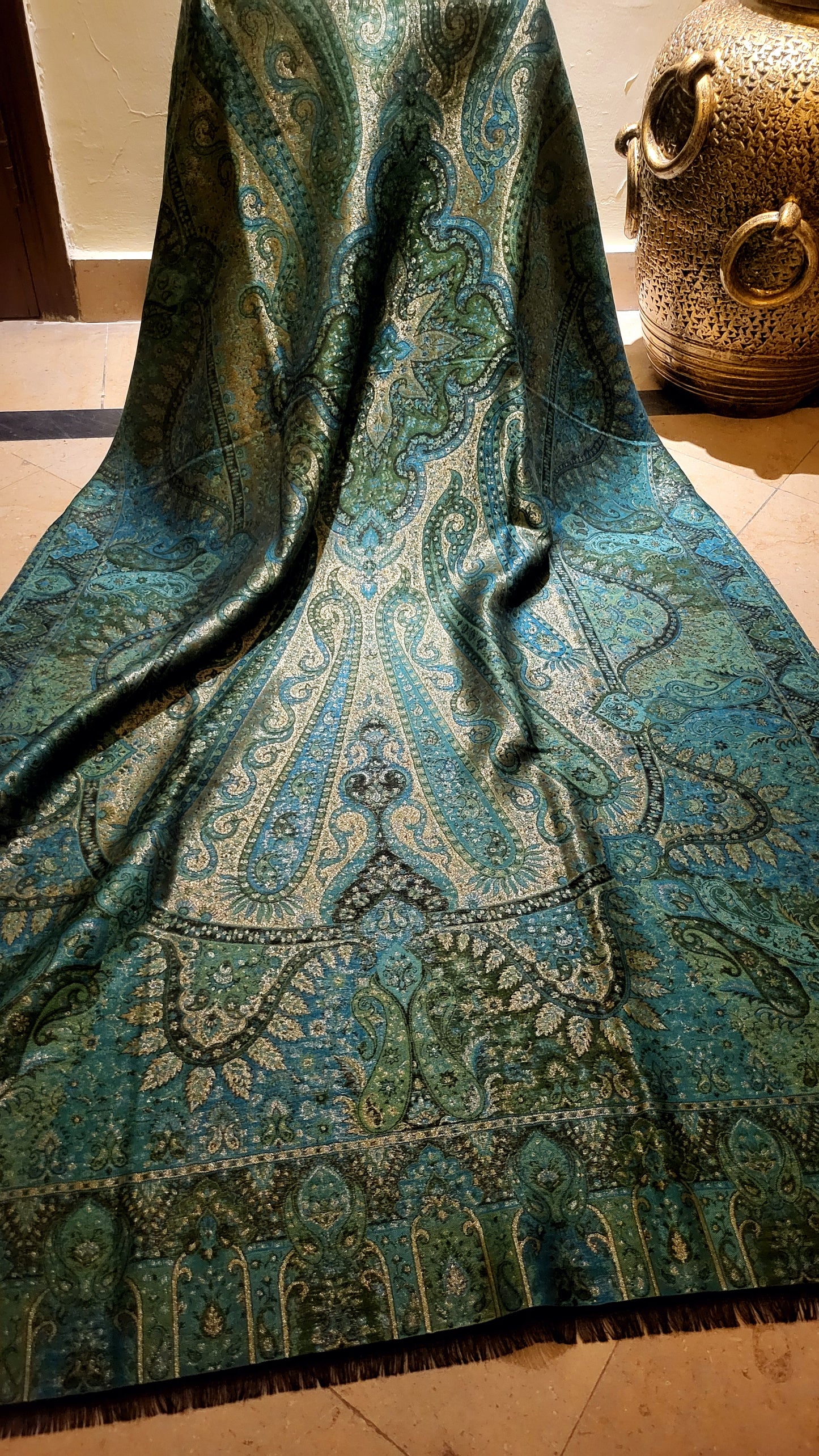 Emerald : Gandhara kanni shawl