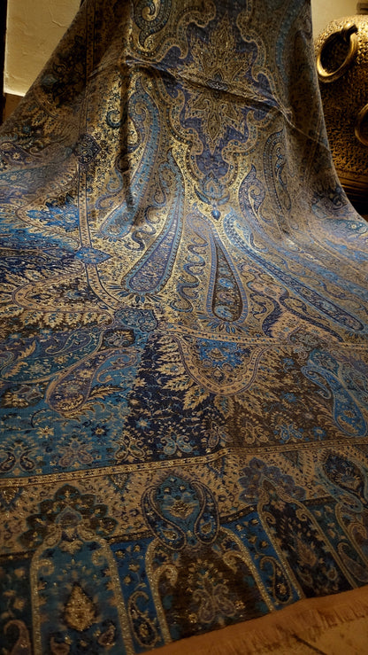 Steel grey : Gandhara kanni reversible