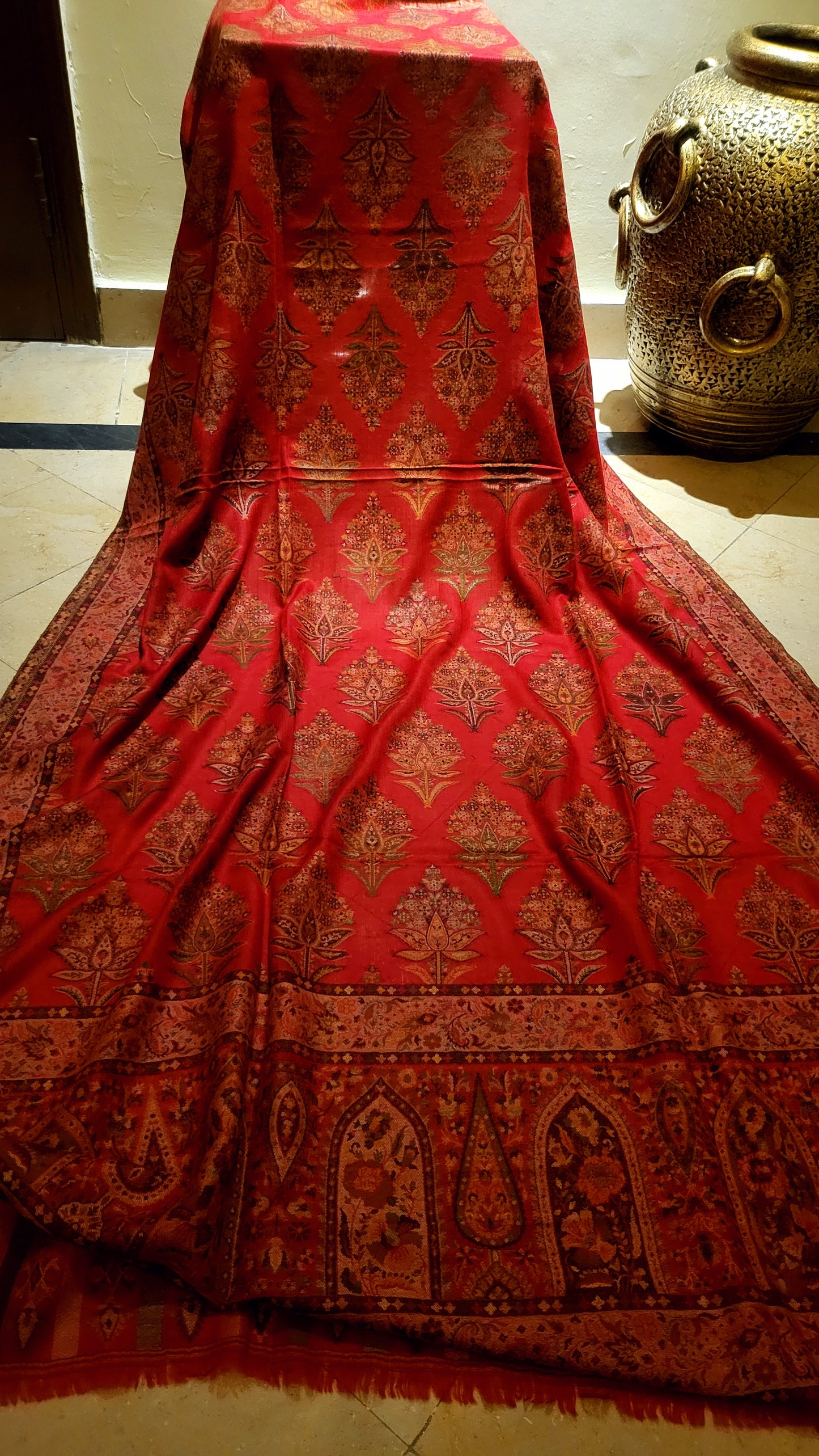 Maroon : Persian kanni shawl