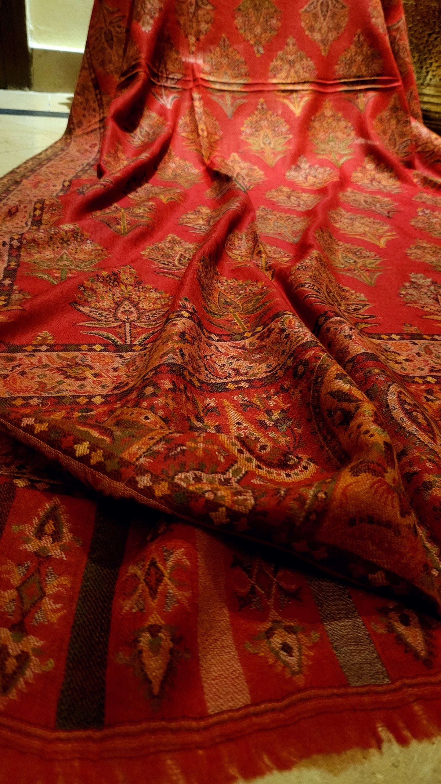 Maroon : Persian kanni shawl
