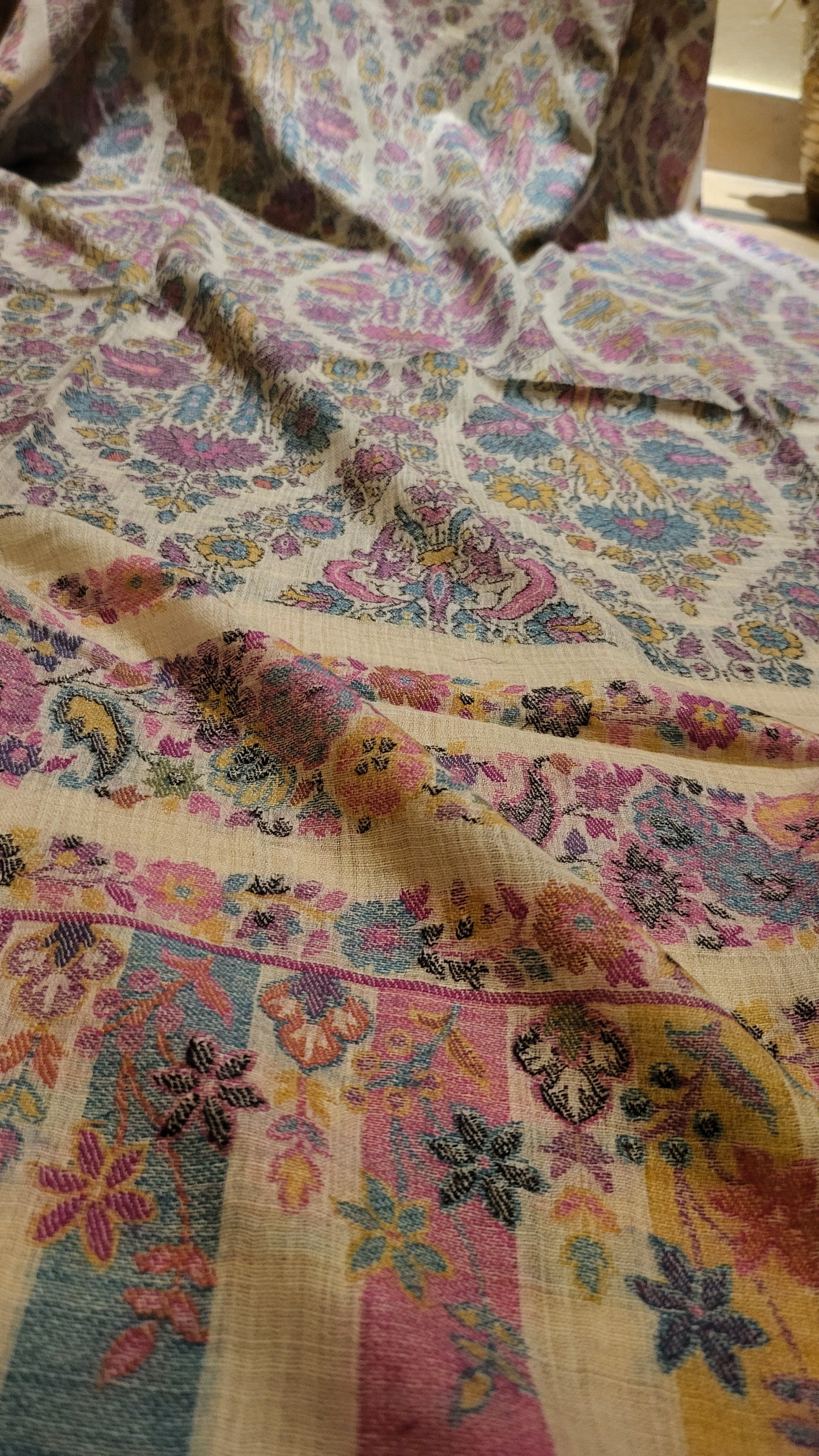 Persian kanni : shawl