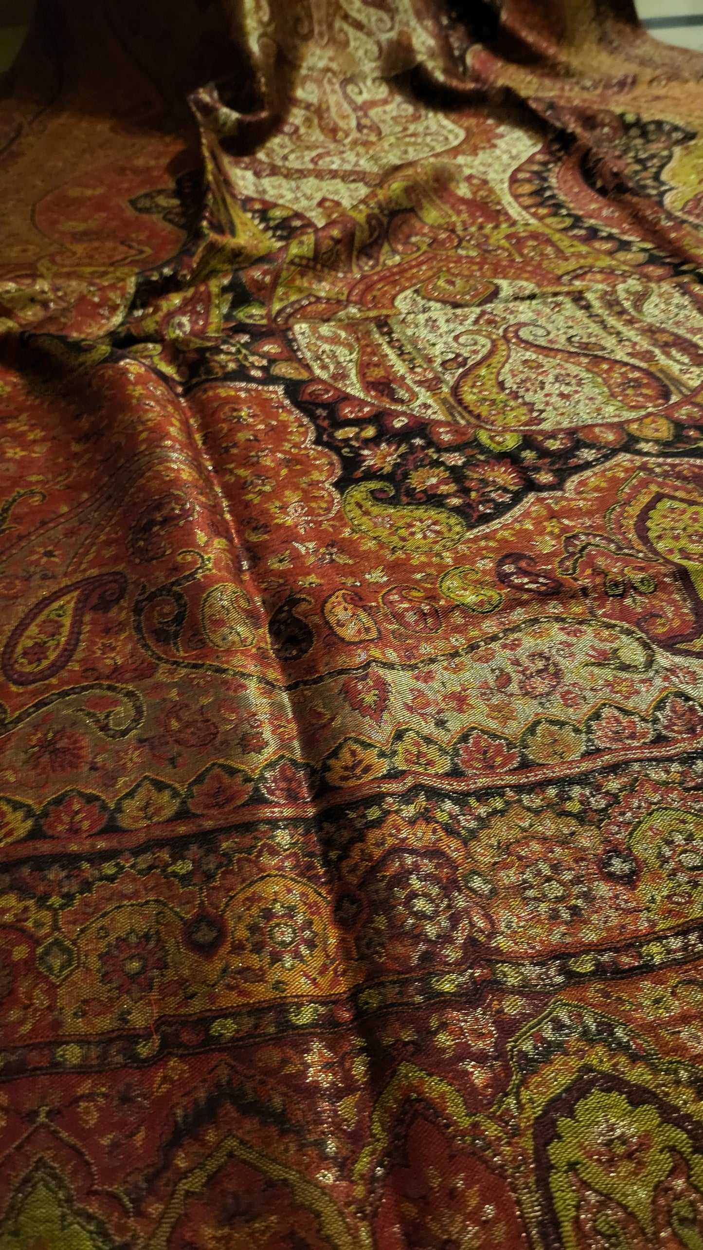 Gandhara moonlight : kanni shawl