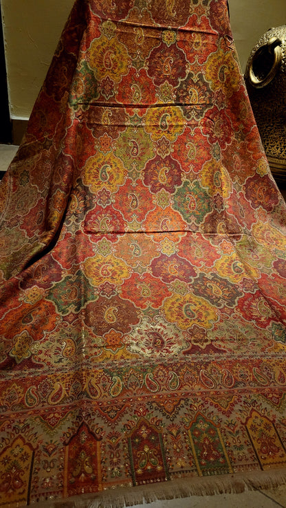 Rust and beige : tabraizi kanni shawl