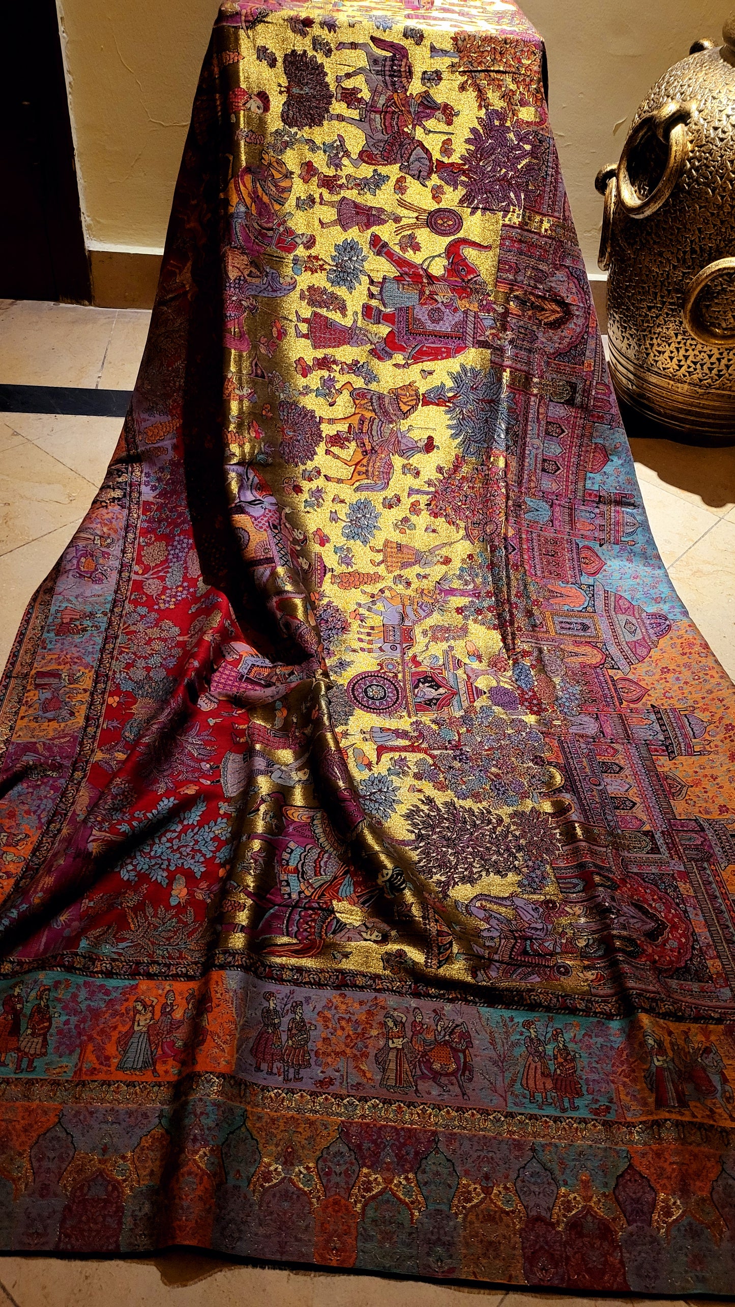 Royal darbar : Triple beam kanni shawl