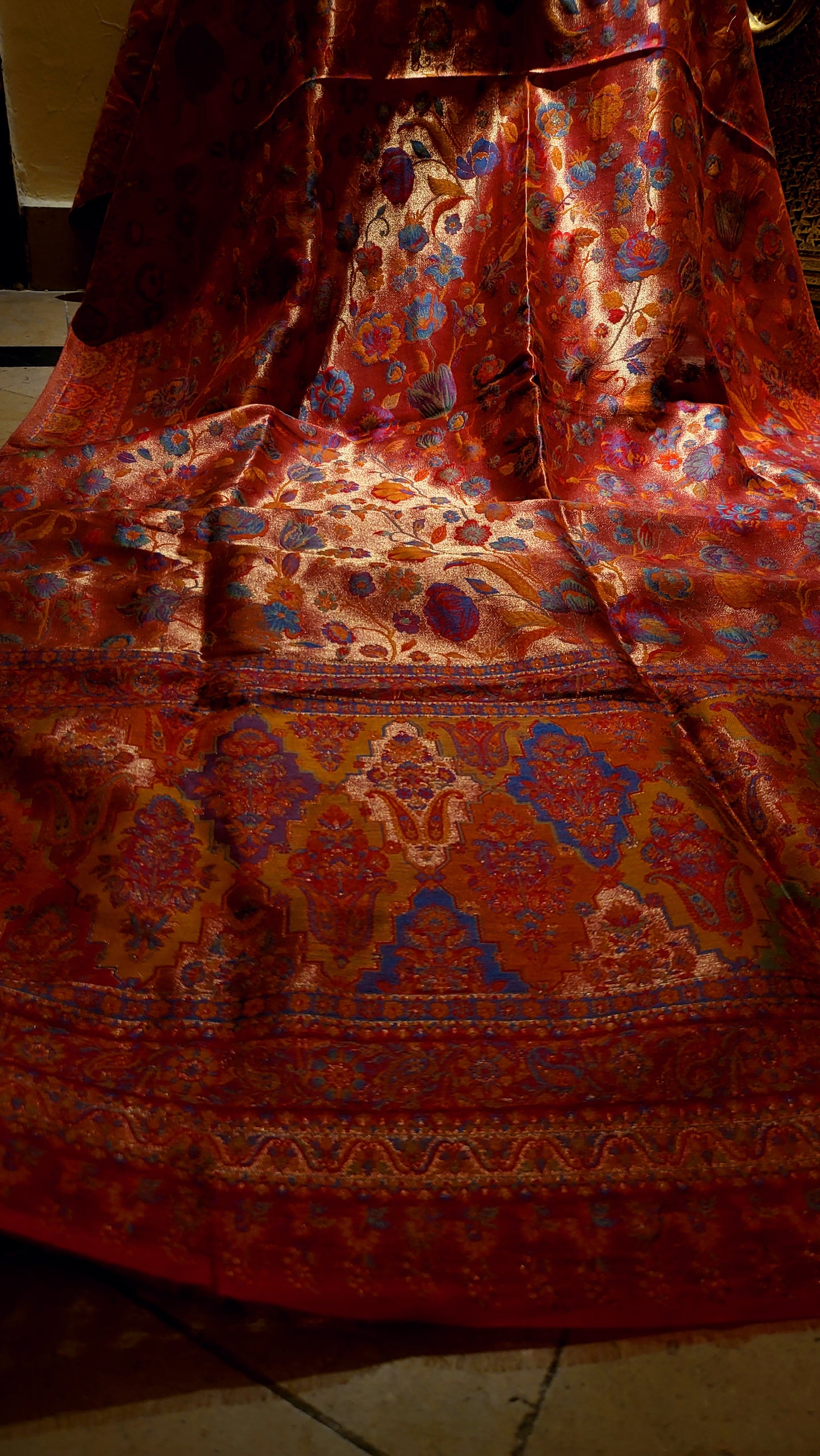 Floral moonlight : kanni shawl