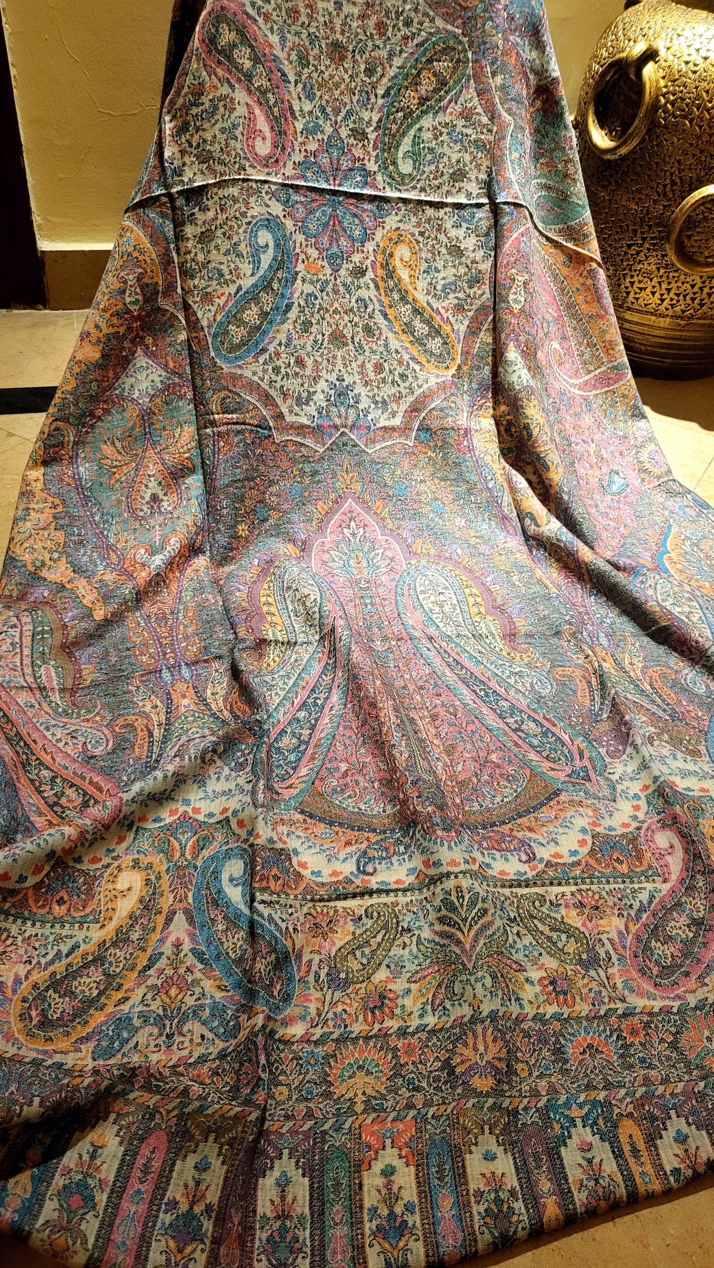 Feather soft :Persian kanni shawl