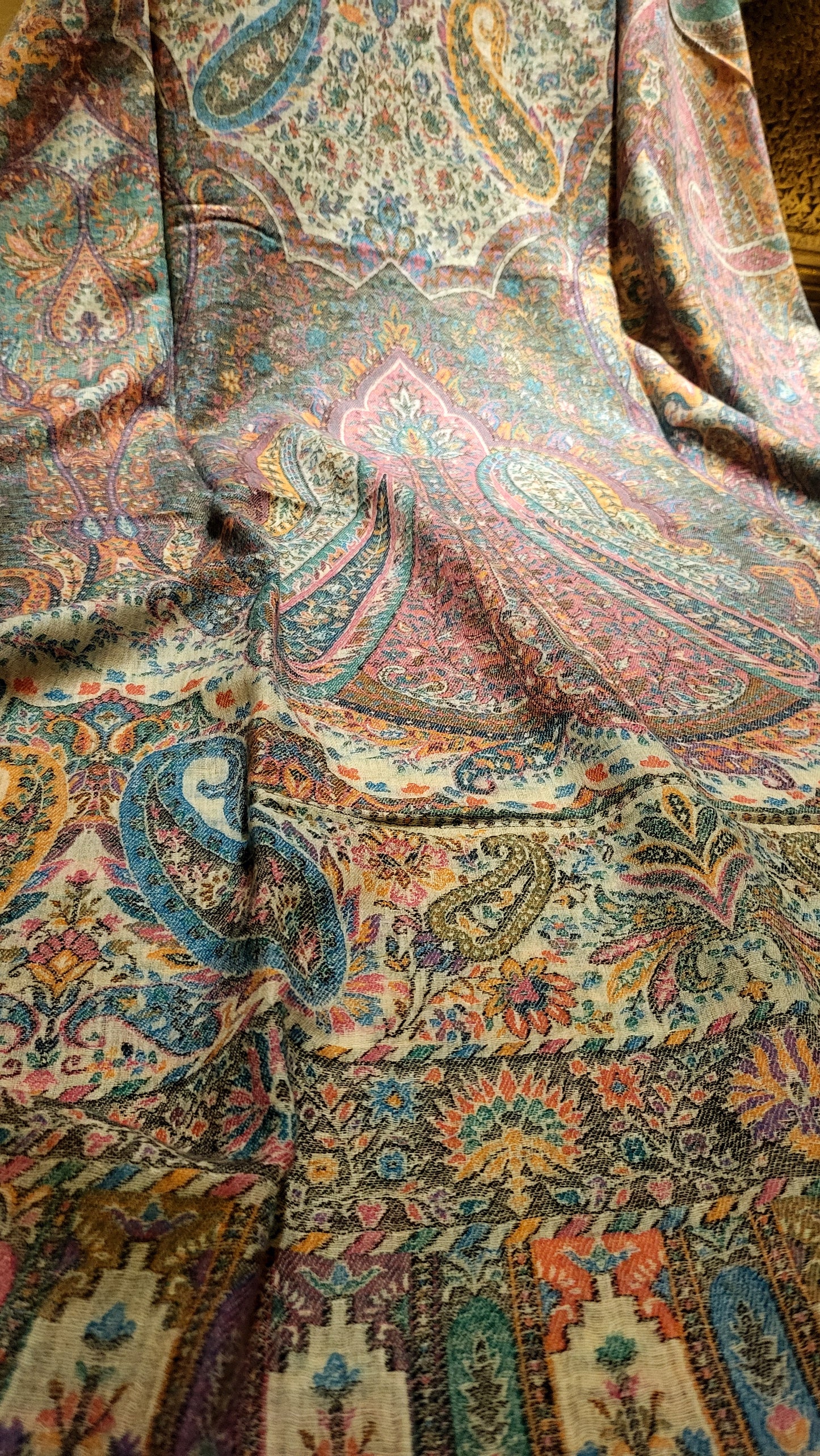 Feather soft :Persian kanni shawl